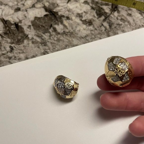 Designer HUTTON WILKINSON Gold Tone Clip on Clip-on Earrings - Picture 2 of 9